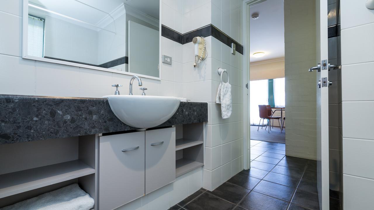 Dowler Apartments Subiaco เพิร์ท ภายนอก รูปภาพ